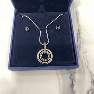 Swarovski Circle Pendant Rhodium Silver Set Necklace+Earrings